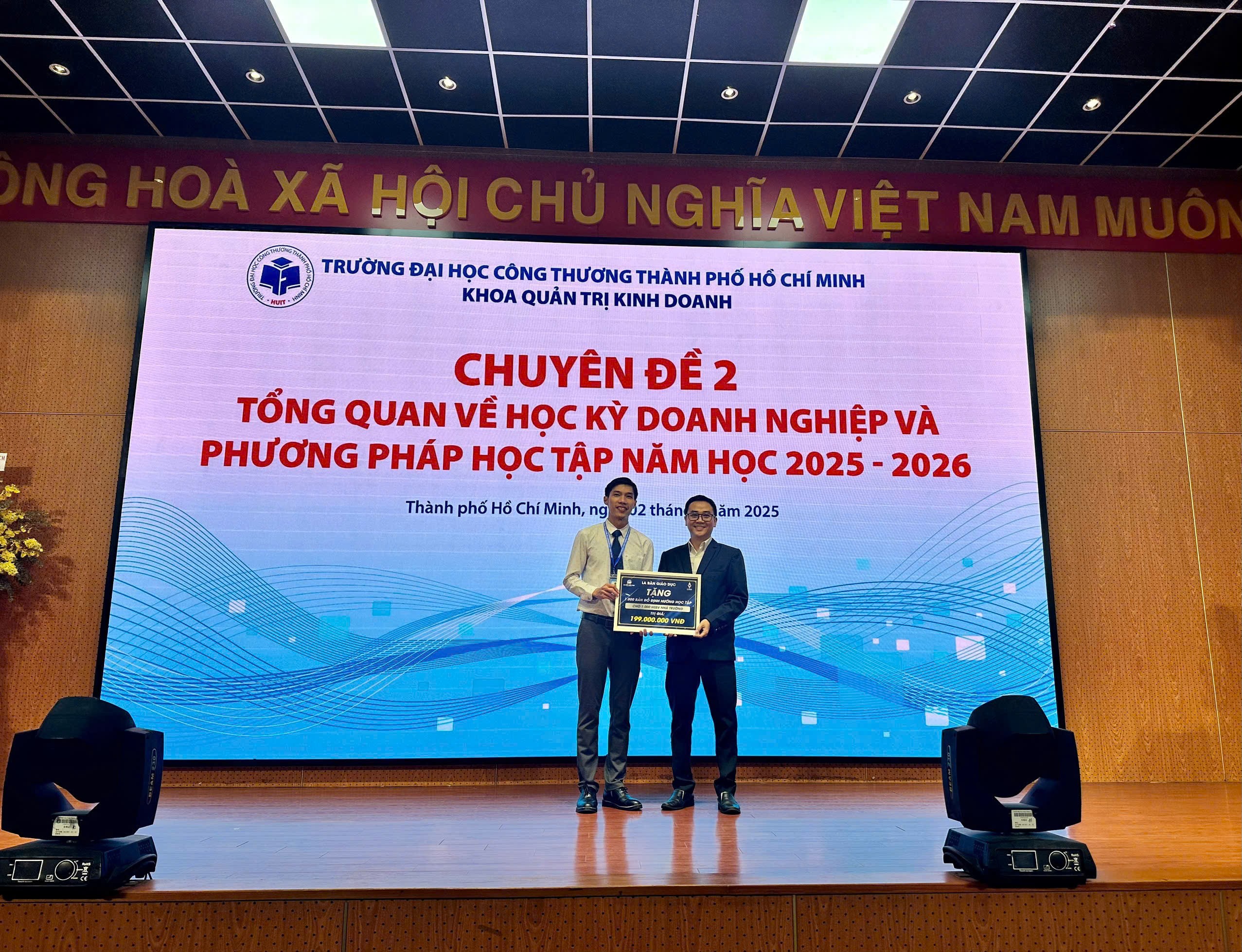 la-ban-giao-duc-2-1749441932.jpg